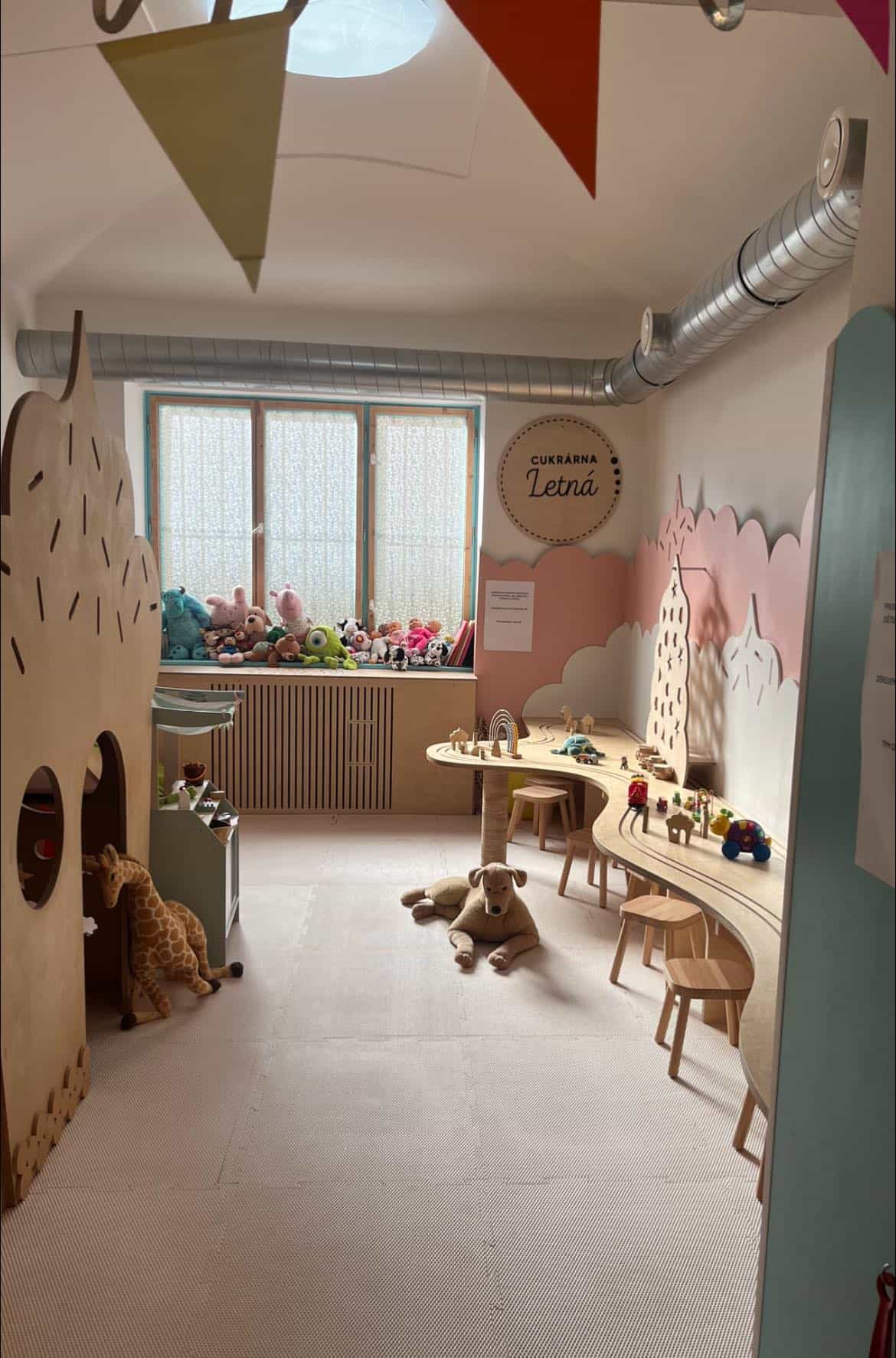 Cukrárna_Letná_koutek