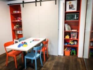 dětský koutek v restauraci