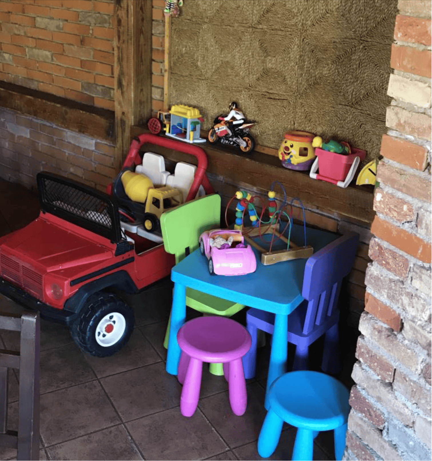 Pizzeria_Milano_koutek