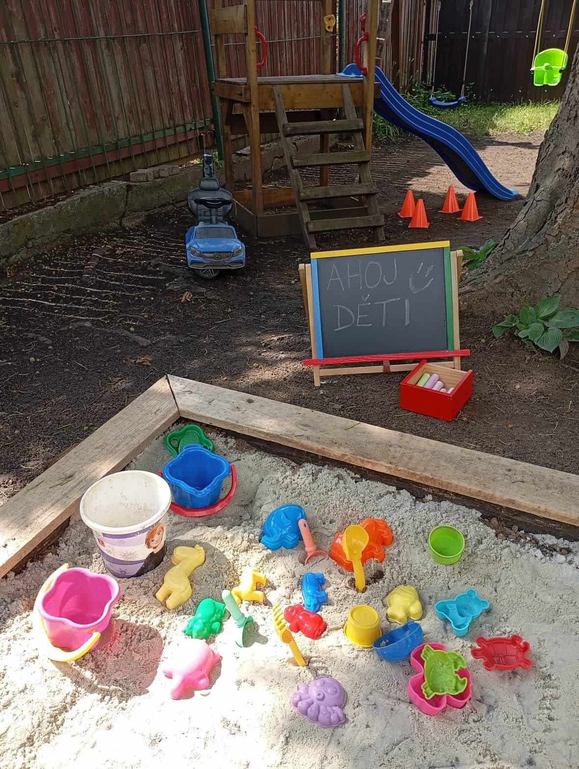 Kavarna_Krafárna_pískoviště