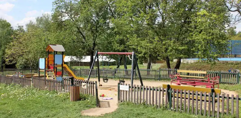 Na_Šancích_hřiště1