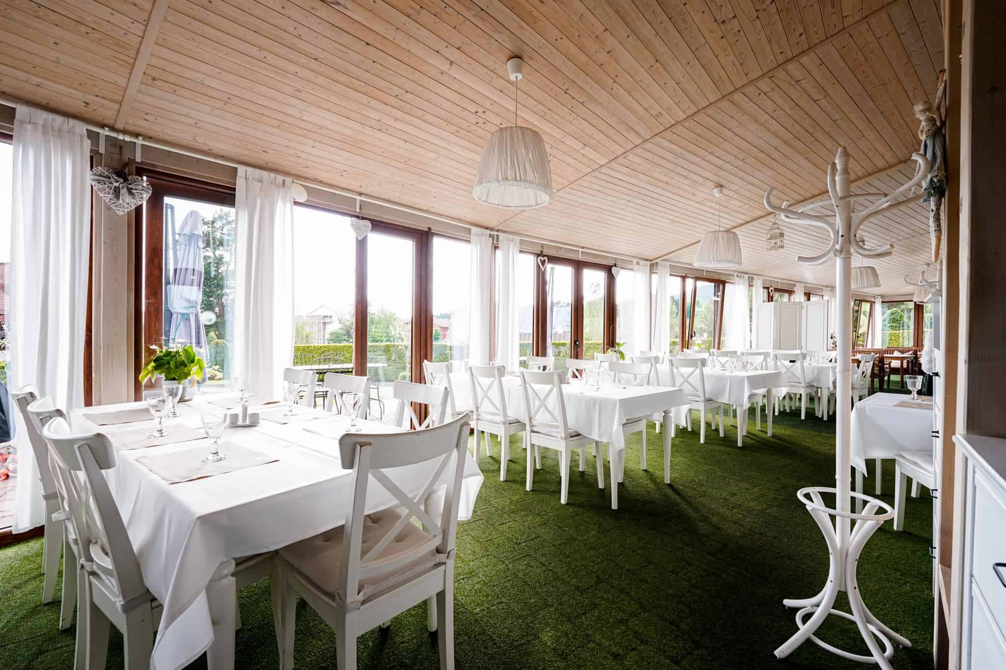 Restaurace_Slunečná_louka_restaurace1