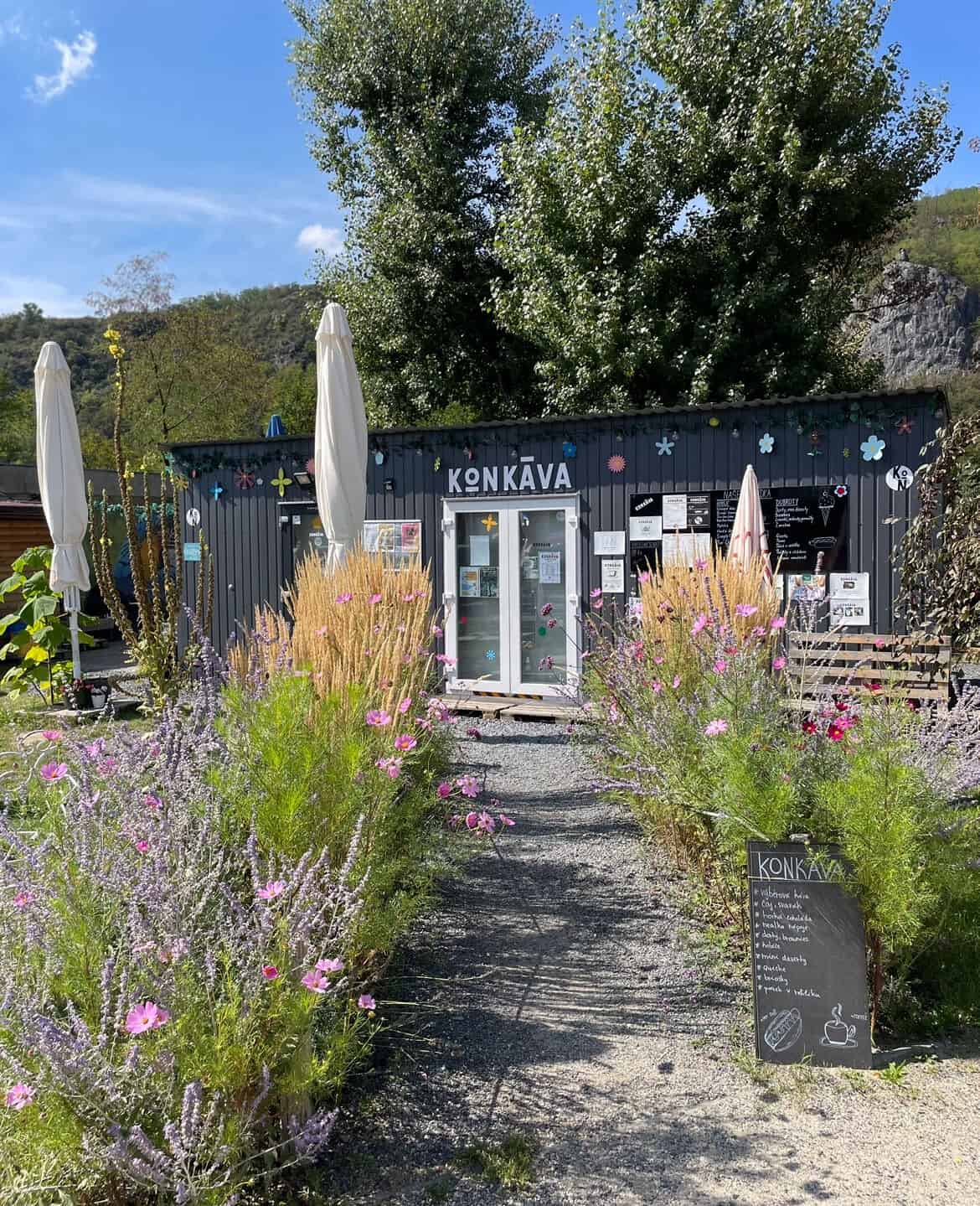 Konkáva_vstup Vstup do kavárny Konkáva