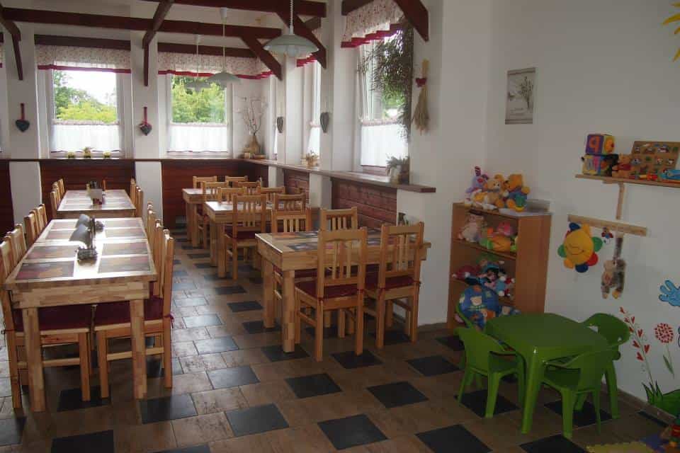 U_Větráka_prostor_s_koutkem salonek v němž je dětský koutek