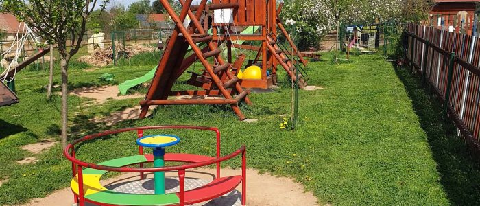 Farma_Wenet_hřiště2