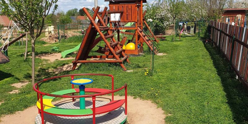 Farma_Wenet_hřiště2