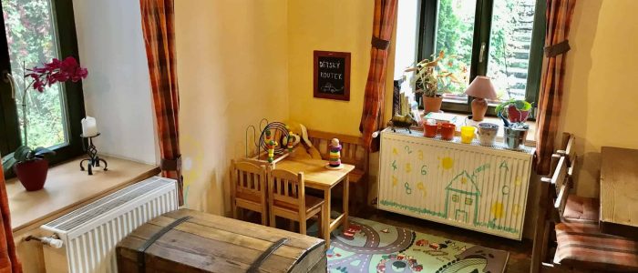 Zájezdní hostinec Na Štěpáně - restaurace v Obříství v koutkem a hřištěm