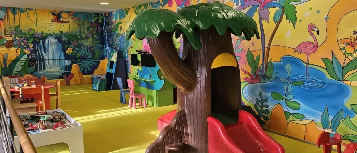 Oáza - rodinné centrum s herečkou a hřištěm u koupaliště v Čakovicích