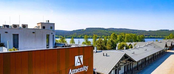 Hotel Amenity Lipno s dětským koutkem, hřištěm a sportovní halou.