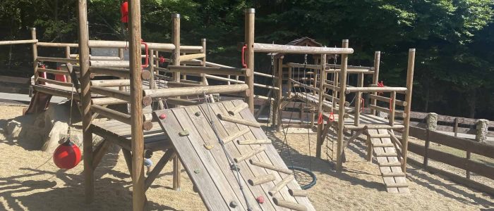 cerna_studnice_hriste