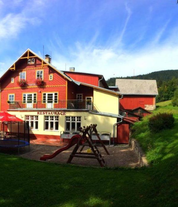 Hotel Večernice s dětským koutkem